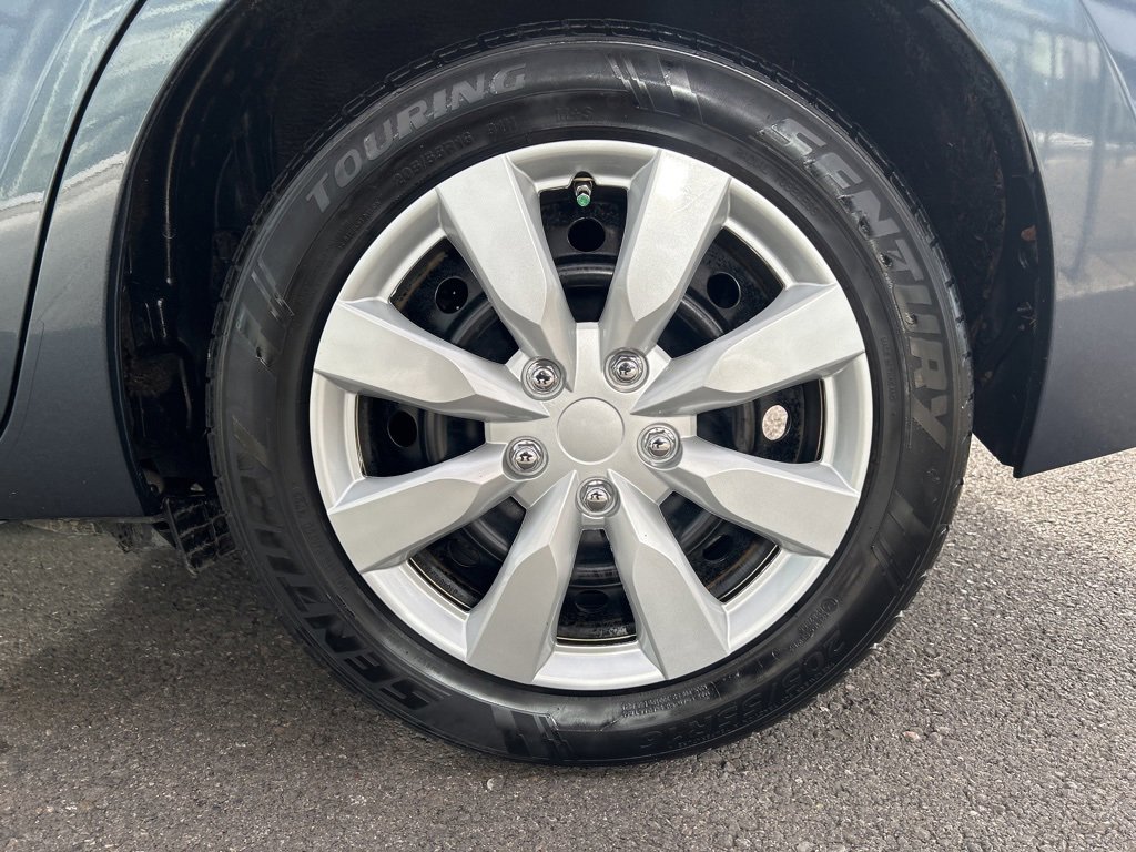 Used 2016 Toyota Corolla LE image 21