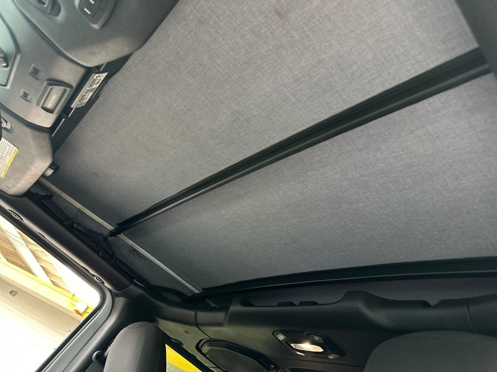 Used 2018 Jeep Wrangler Unlimited Sport S image 20