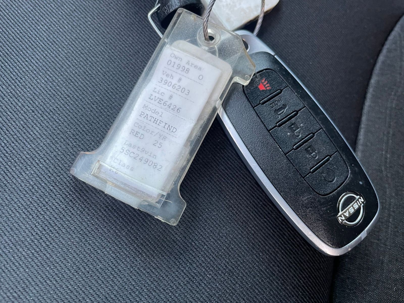 Used 2025 Nissan Pathfinder SV image 21