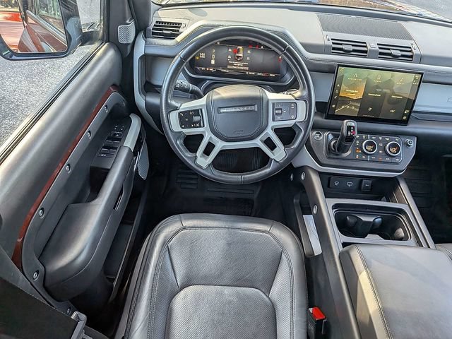 Used 2023 Land Rover Defender 130 SE AWD/4WD image 16