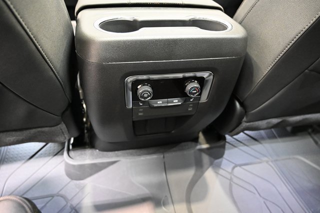 New 2026 Chevrolet Suburban High Country w/ LPO, Chrome Package image 28