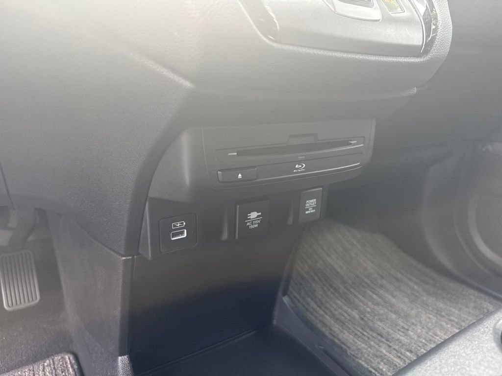 Certified 2024 Honda Odyssey Touring image 21