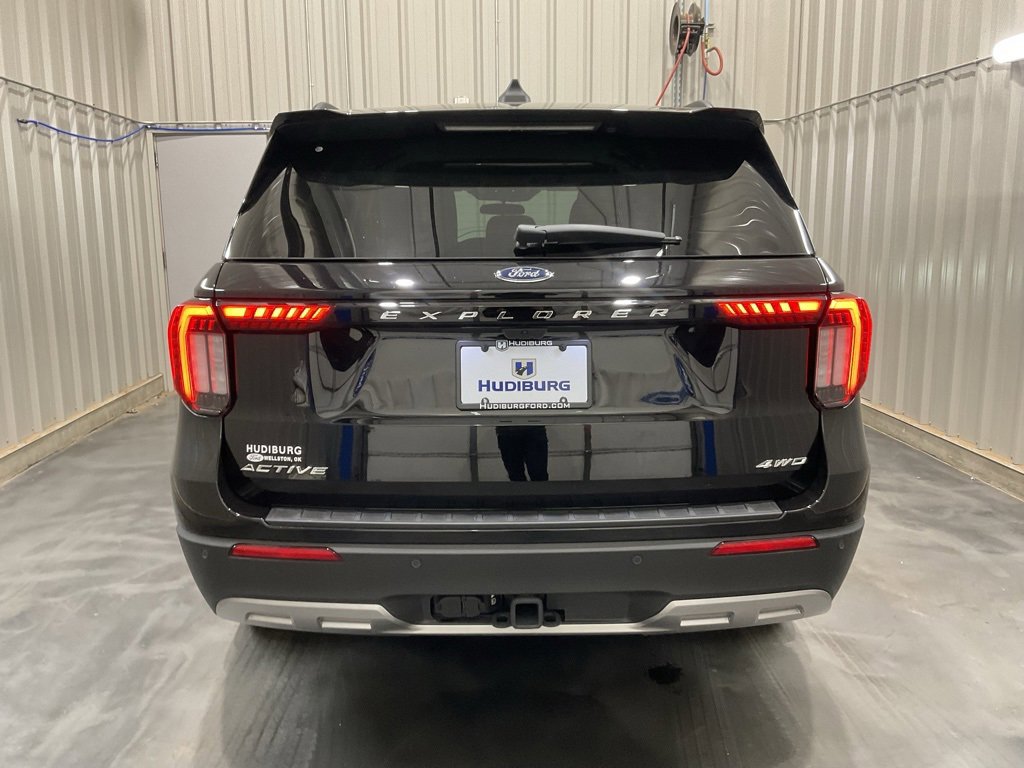 Used 2025 Ford Explorer Active w/ Active Comfort Package image 23