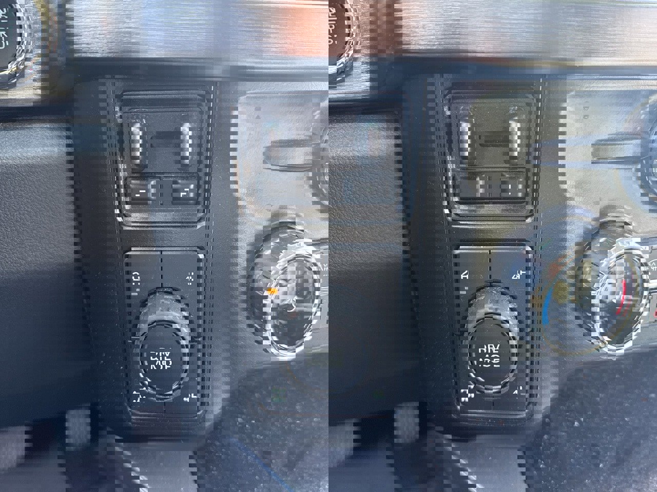 Used 2024 Ford F250 Lariat w/ Lariat Ultimate Package image 19