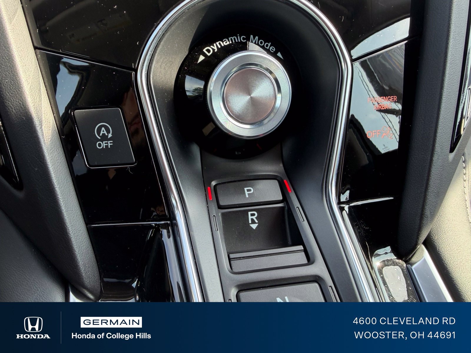 Used 2020 Acura RDX w/ Technology Package FWD image 3