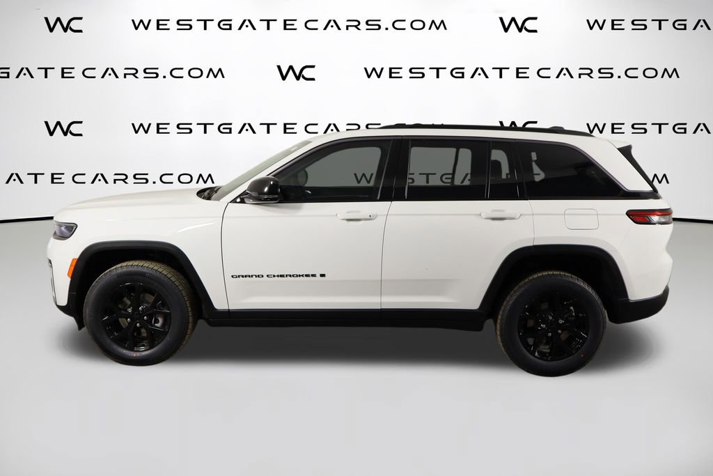 New 2026 Jeep Grand Cherokee Laredo image 5