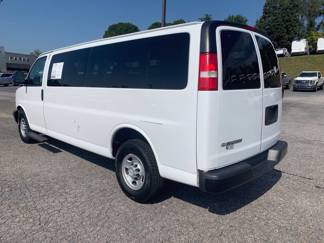 Used 2018 Chevrolet Express 3500 LS RWD image 6