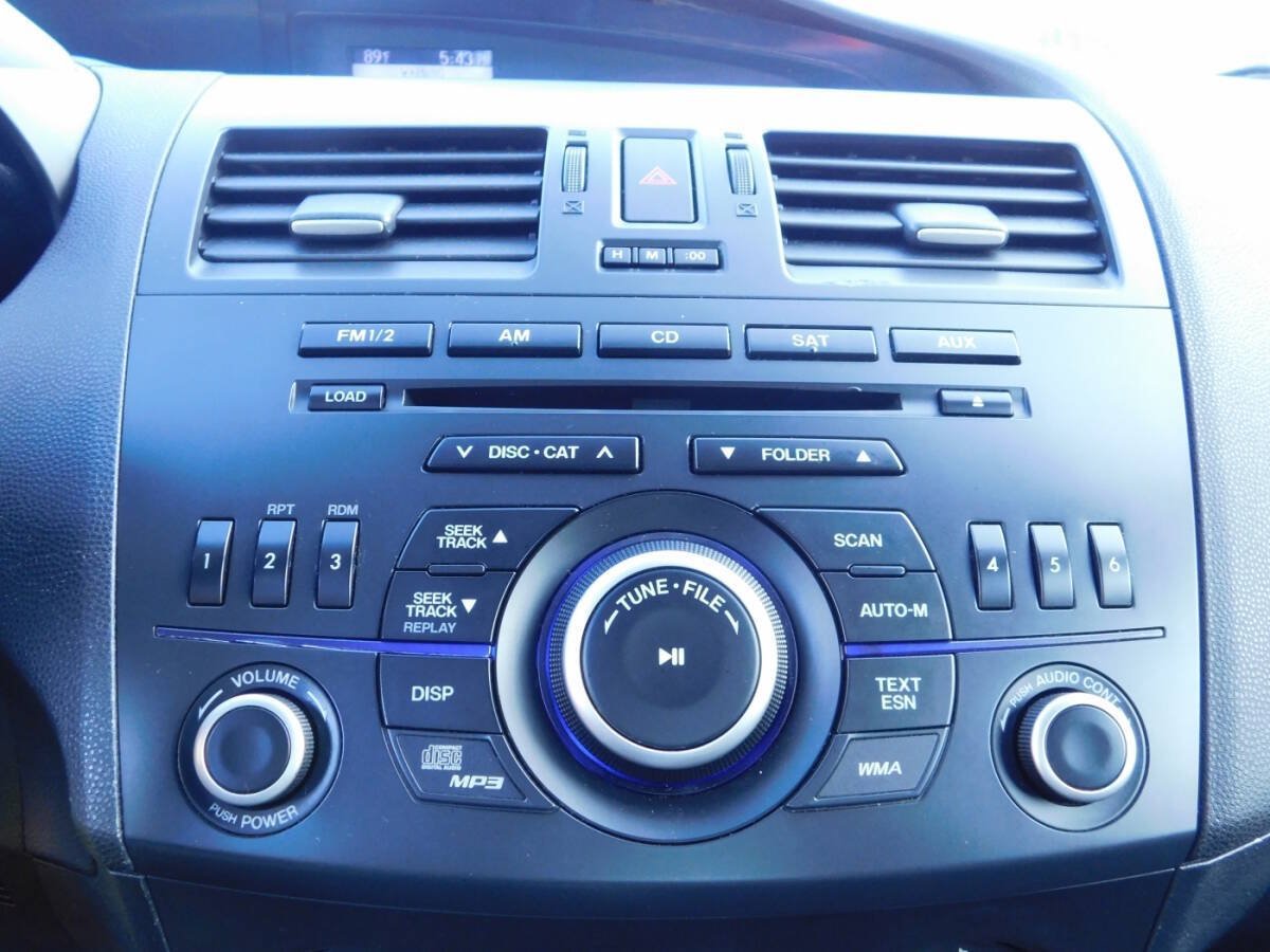 Used 2013 MAZDA MAZDA3 i Sport FWD image 11