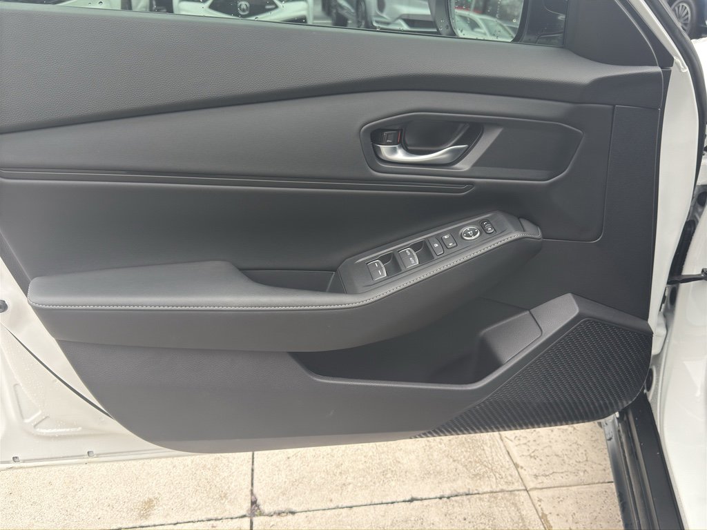 Used 2025 Honda Accord Sport image 12