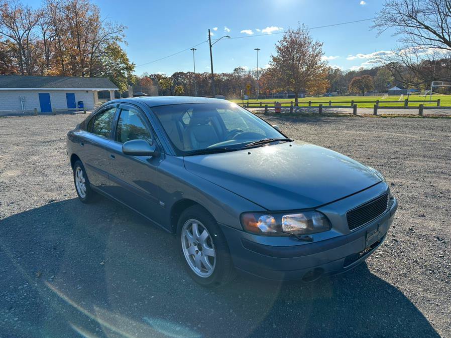 Used 2002 Volvo S60 2.4T AWD/4WD image 1