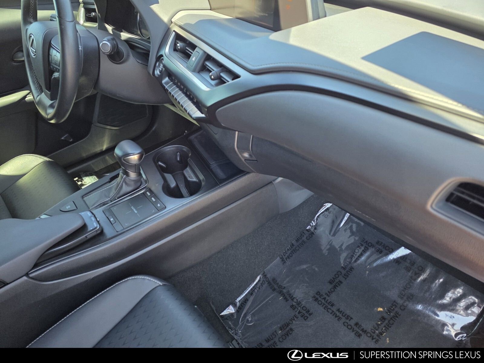 Certified 2020 Lexus UX 200 w/ Accessory Package FWD image 31
