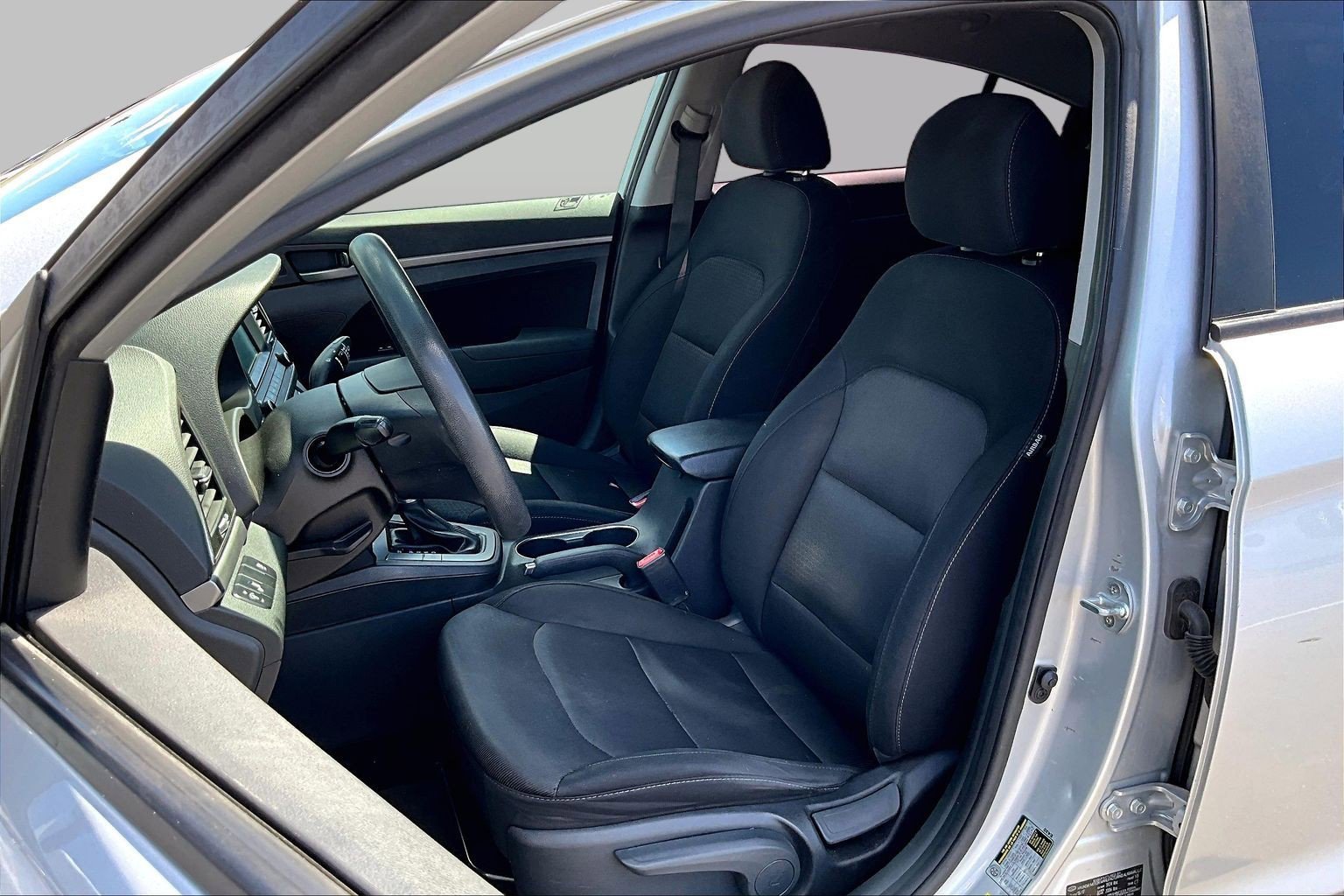 Used 2018 Hyundai Elantra SEL FWD image 11