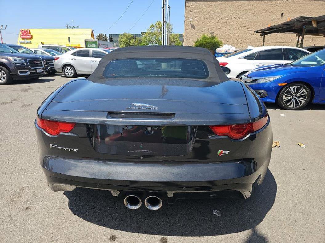 Used 2017 Jaguar F-TYPE S RWD image 5