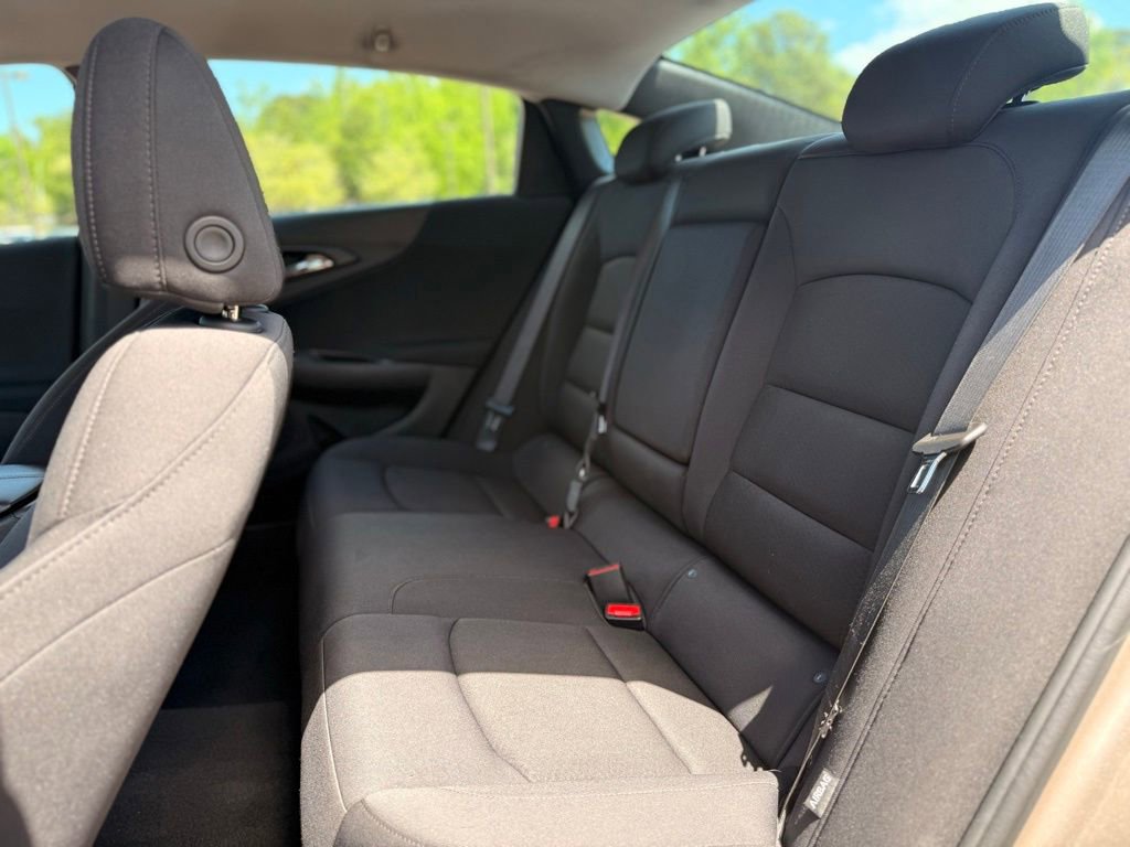 Used 2023 Chevrolet Malibu LT image 14