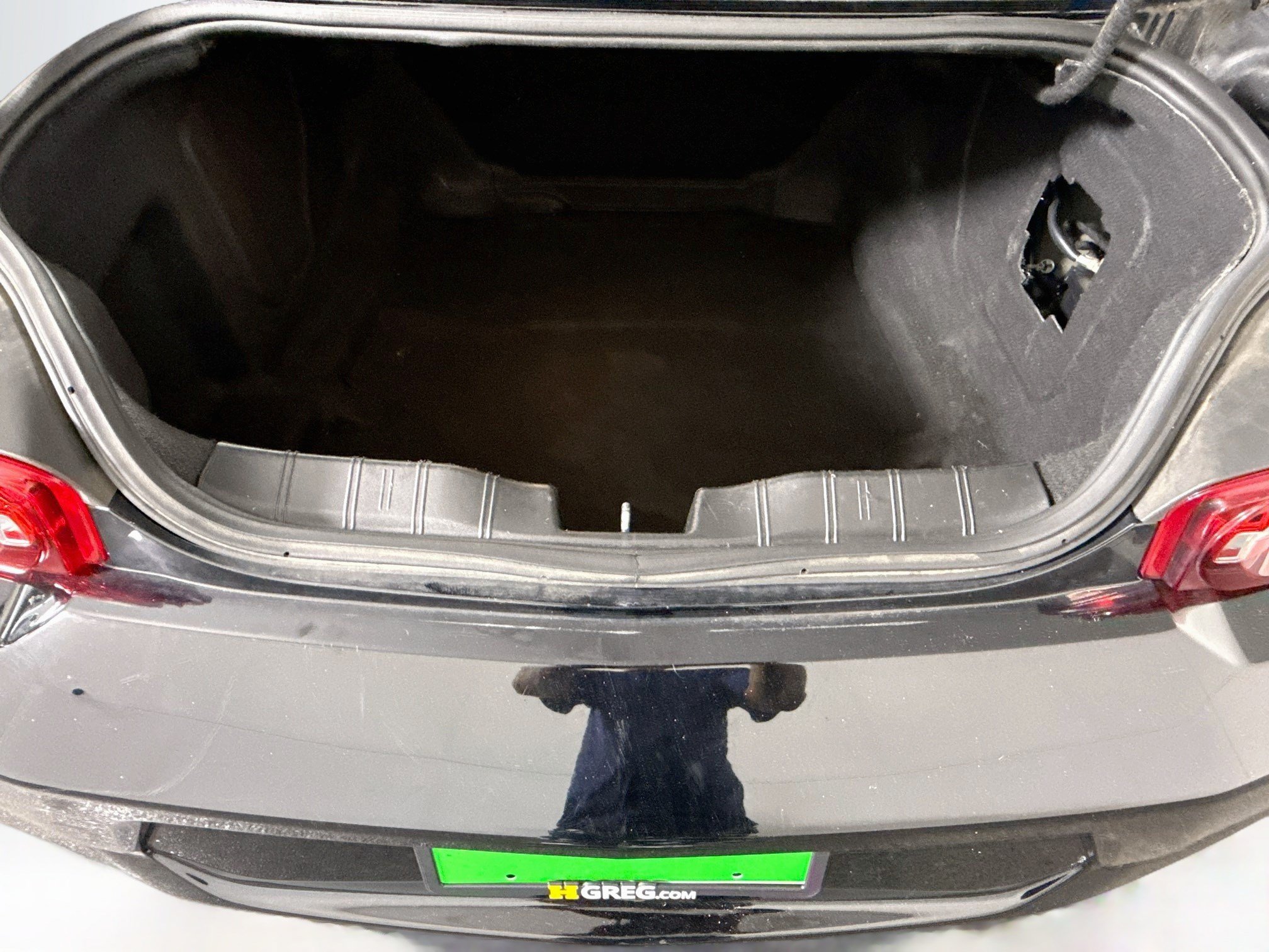 Used 2020 Chevrolet Camaro LT w/ Technology Package RWD image 33