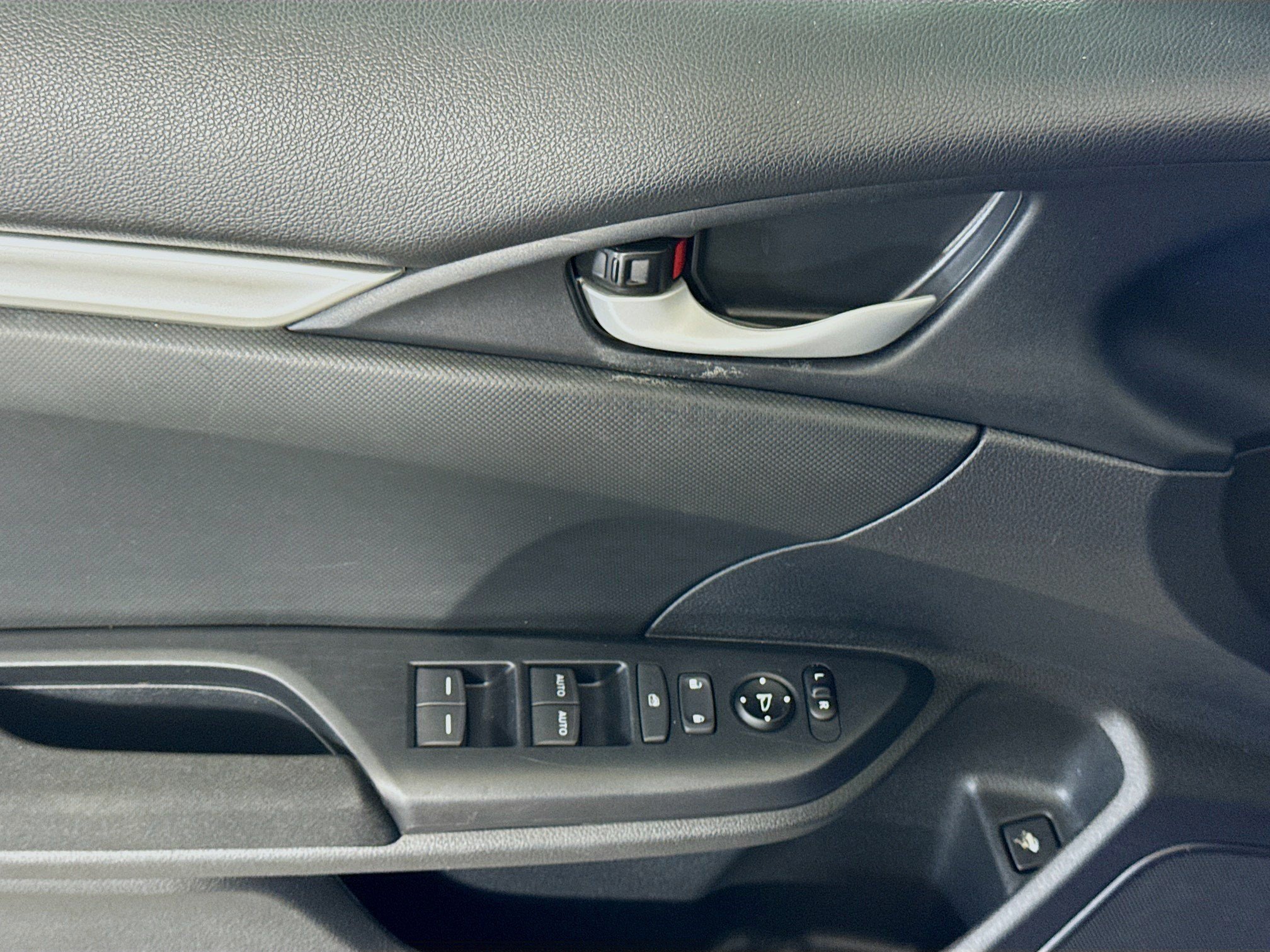 Used 2019 Honda Civic LX image 23