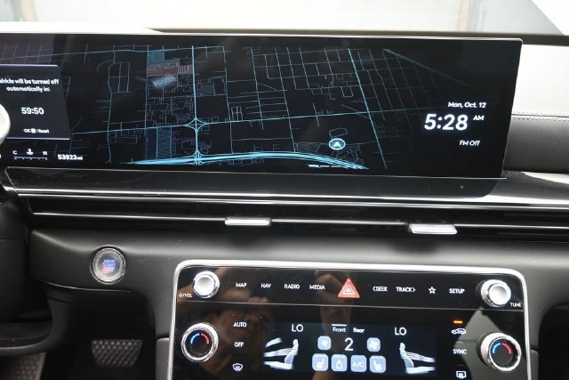 Used 2025 Genesis GV80 2.5T Standard AWD/4WD image 3