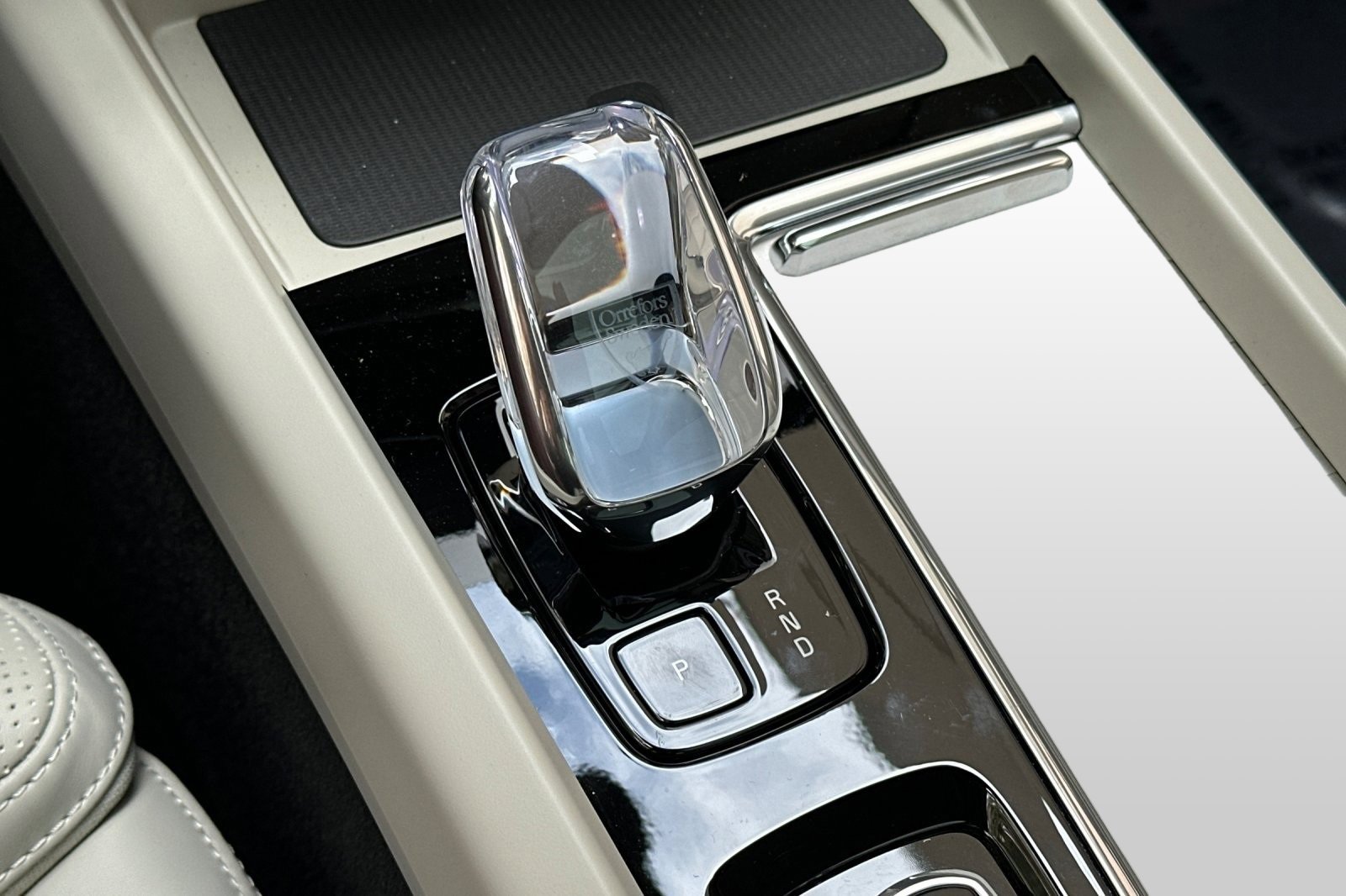 New 2026 Volvo XC60 B5 Ultra w/ Climate Package image 24