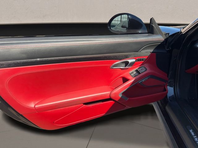 Used 2014 Porsche 911 Turbo S image 9