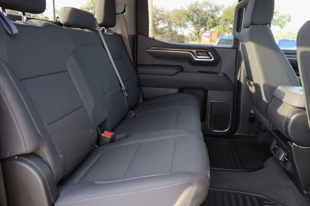 Used 2025 Chevrolet Silverado 1500 LT image 23
