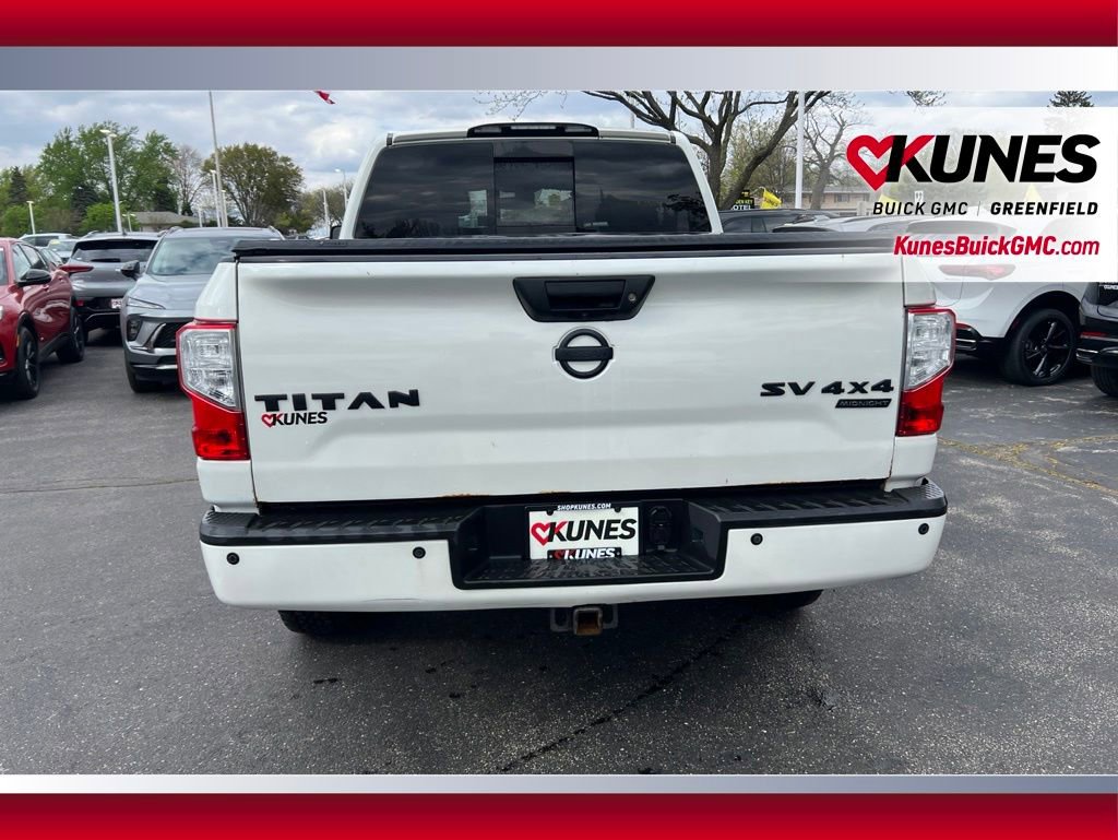 Used 2018 Nissan Titan XD AWD/4WD image 5