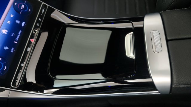 Used 2025 Mercedes-Benz C 300 Sedan w/ AMG Line w/ Night Package image 72