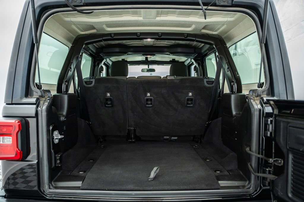 Used 2018 Jeep Wrangler Unlimited Sport S image 10