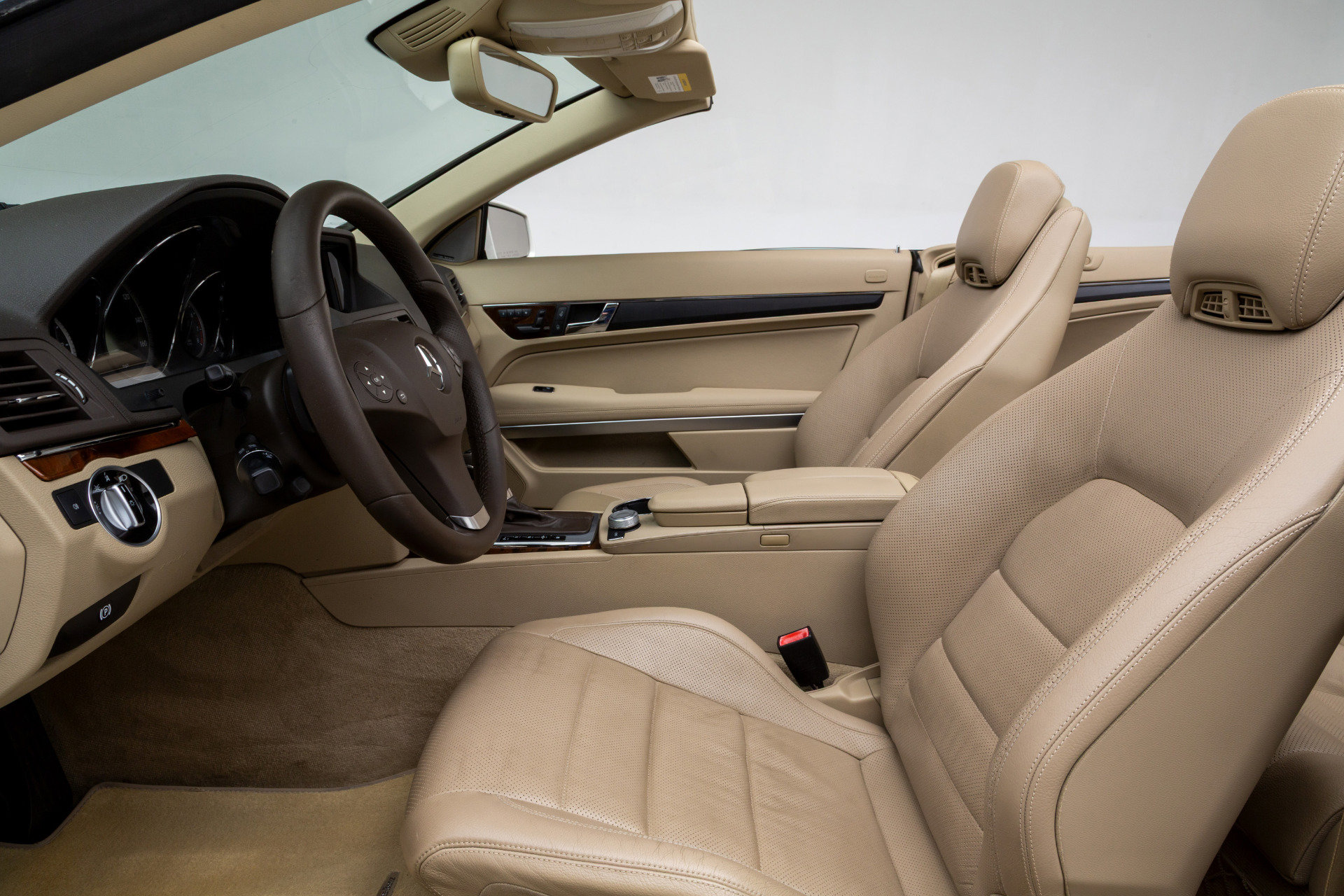 Used 2011 Mercedes-Benz E 550 Cabriolet image 21