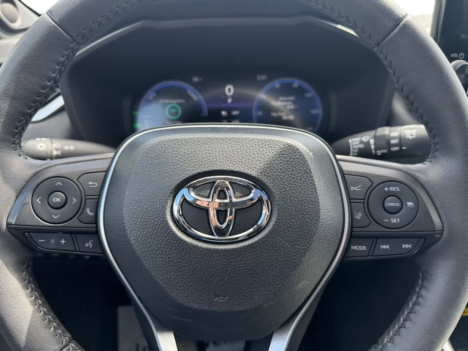Used 2023 Toyota RAV4 XSE AWD/4WD image 19