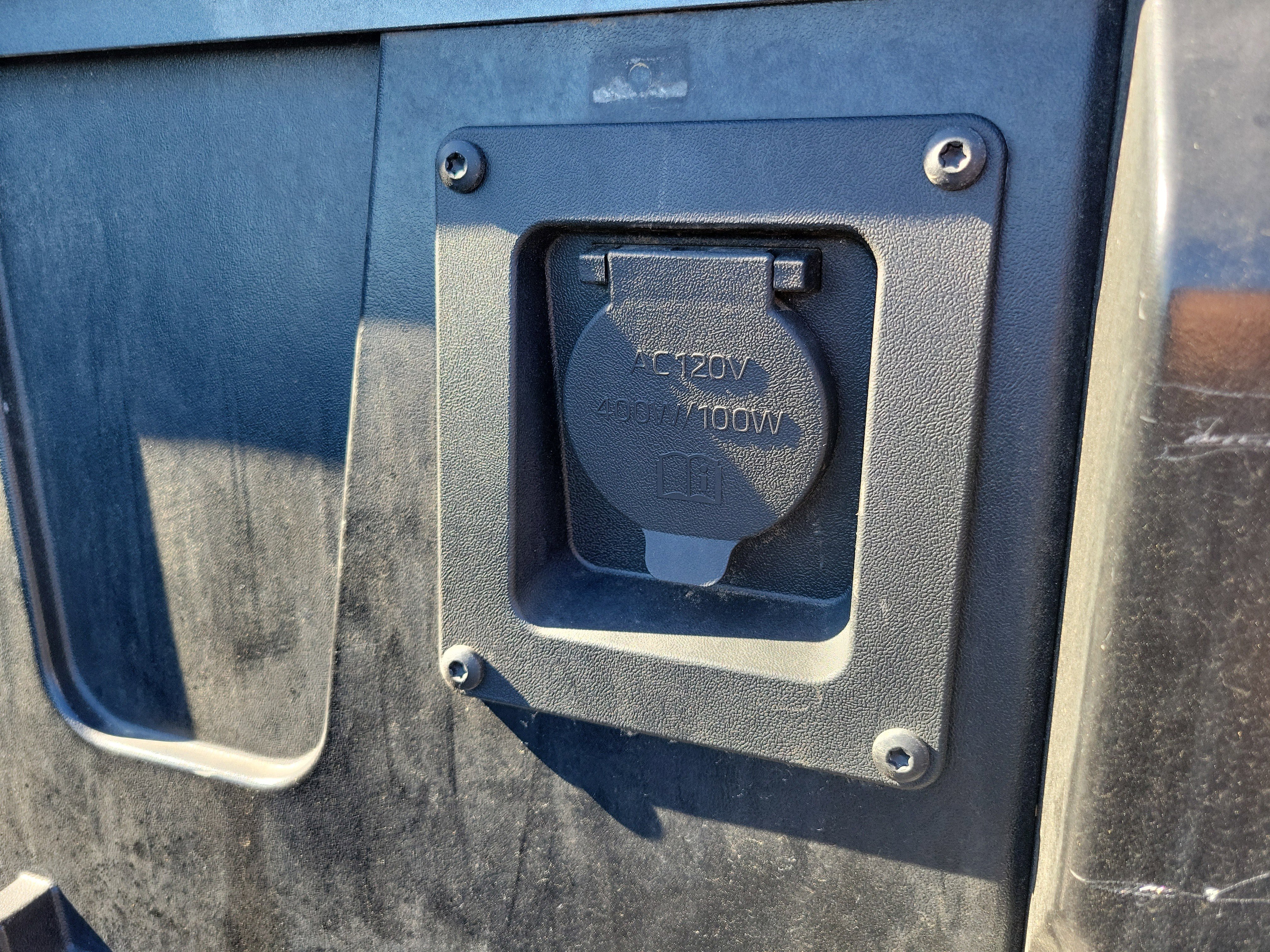 Used 2023 Toyota Tundra Platinum w/ Advanced Package image 10