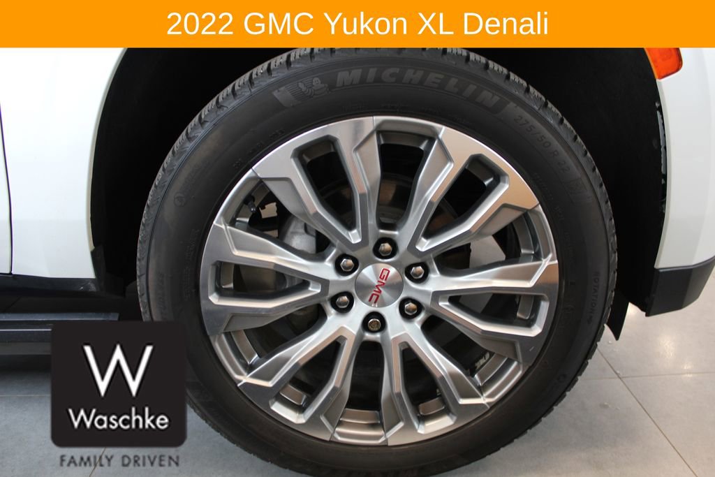 Used 2022 GMC Yukon XL Denali w/ Denali Premium Package AWD/4WD image 15