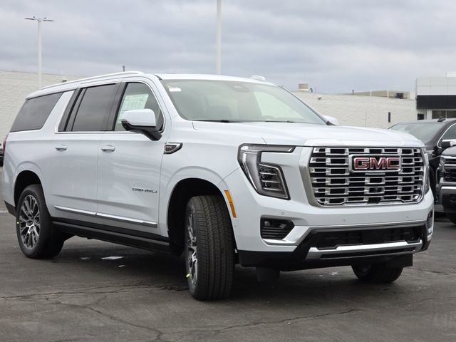 New 2026 GMC Yukon XL Denali w/ Sun & Power Step Package image 24