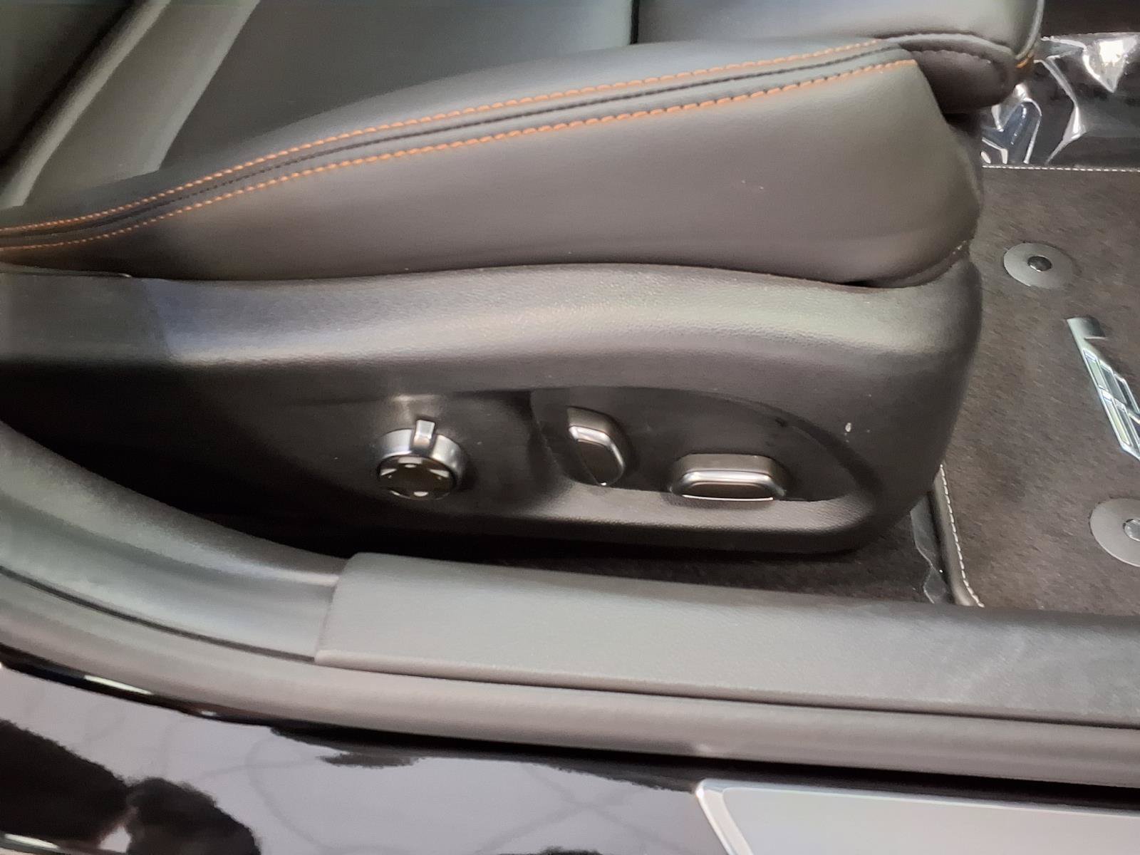 Certified 2022 Cadillac CT4 V w/ Technology Package AWD/4WD image 11
