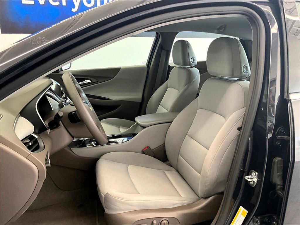 Used 2022 Chevrolet Malibu LS w/ Driver Confidence Package II image 10