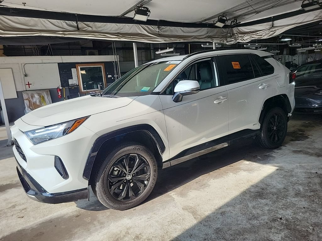 Used 2023 Toyota RAV4 SE w/ Convenience Package AWD/4WD image 1
