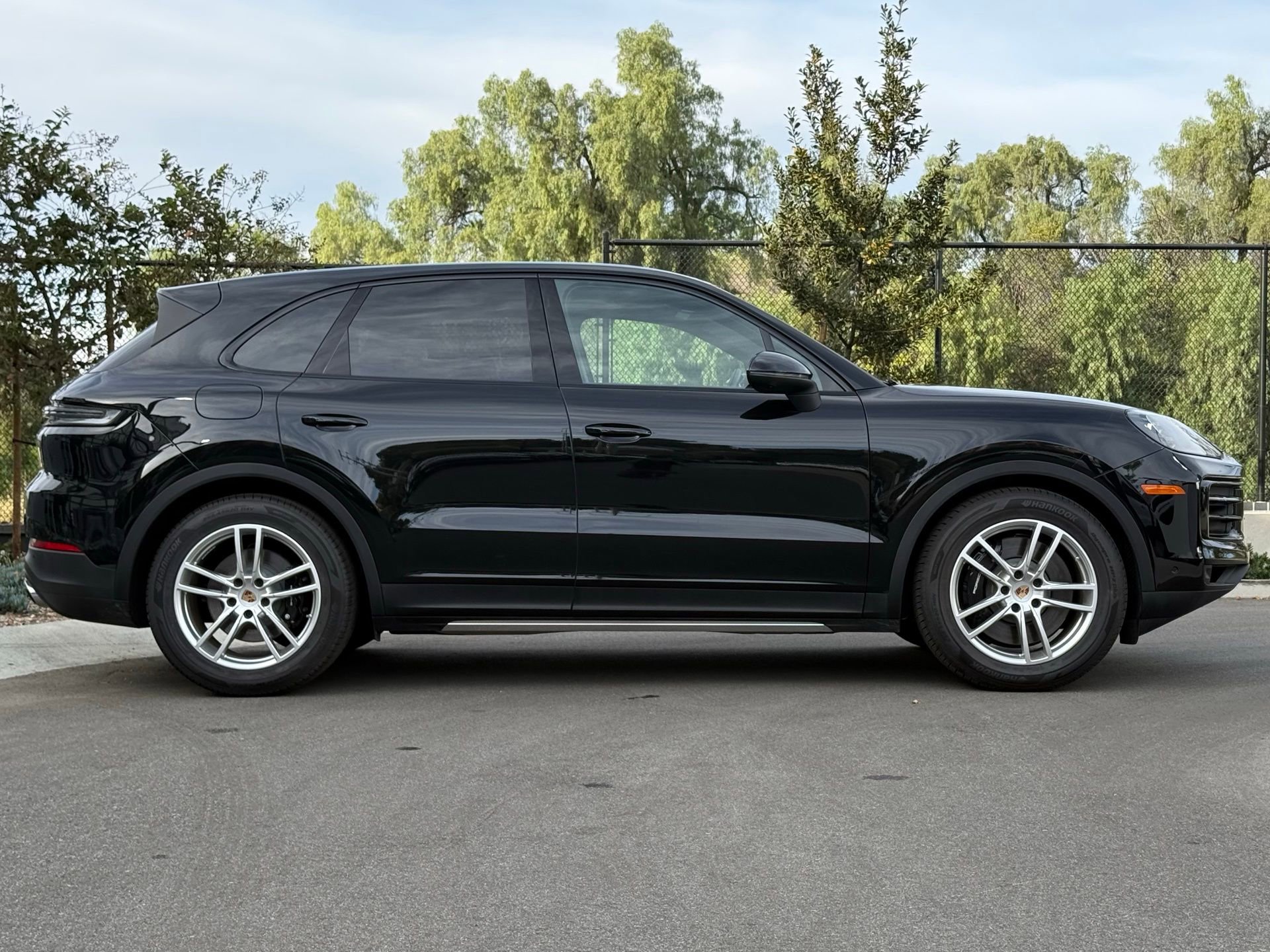 New 2025 Porsche Cayenne S AWD/4WD image 8