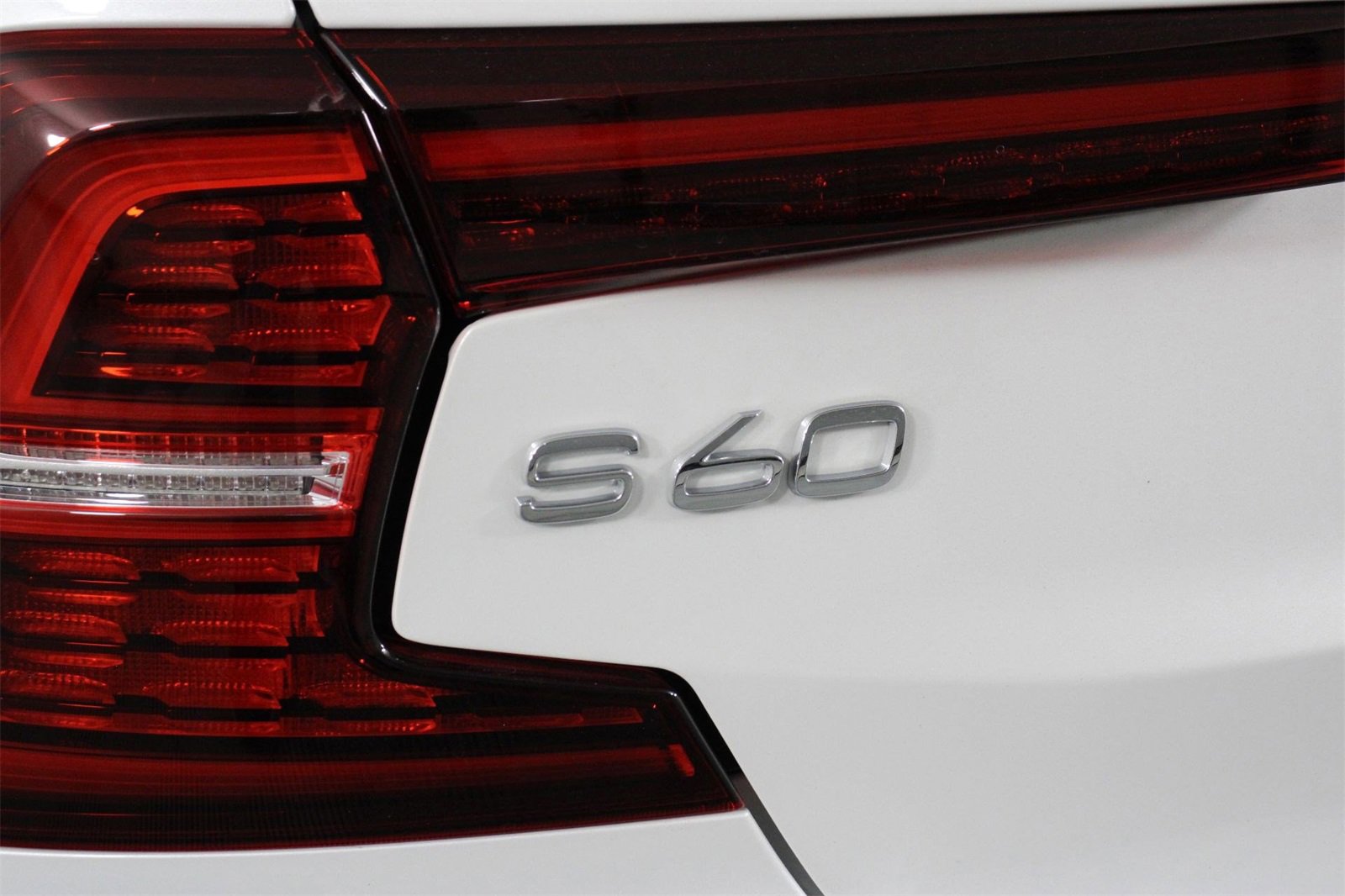 Certified 2025 Volvo S60 T8 Plus w/ Climate Package image 19