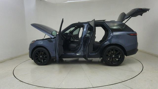 Used 2025 Land Rover Range Rover Sport SE image 77