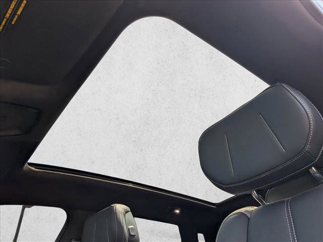 Used 2024 Cadillac Lyriq Tech image 12