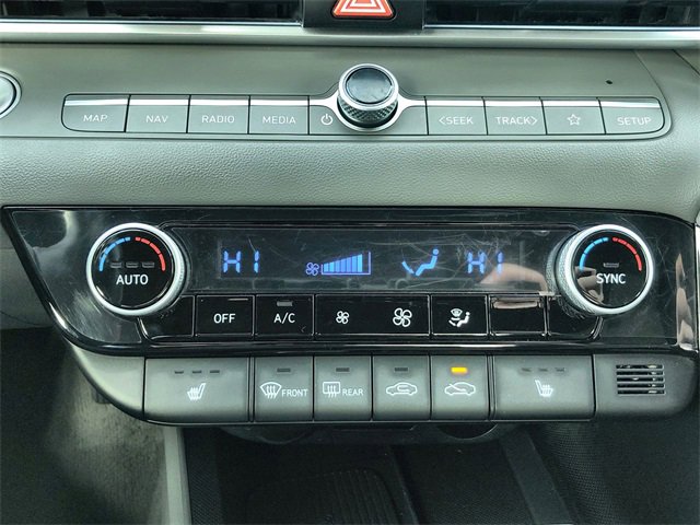 Used 2025 Hyundai Elantra SEL image 19