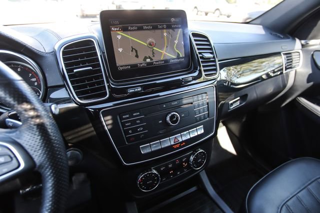 Used 2017 Mercedes-Benz GLS 450 4MATIC image 27