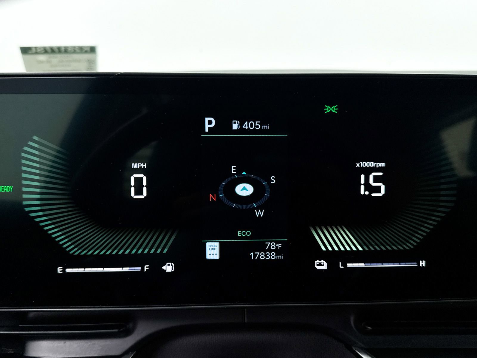 Certified 2025 Kia Carnival EX image 38