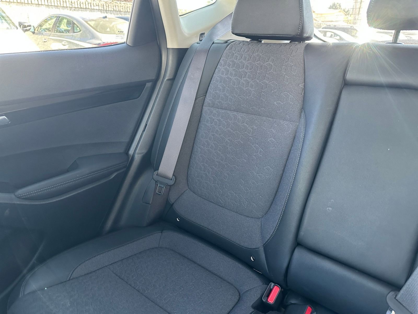 Used 2025 Kia Seltos S image 40