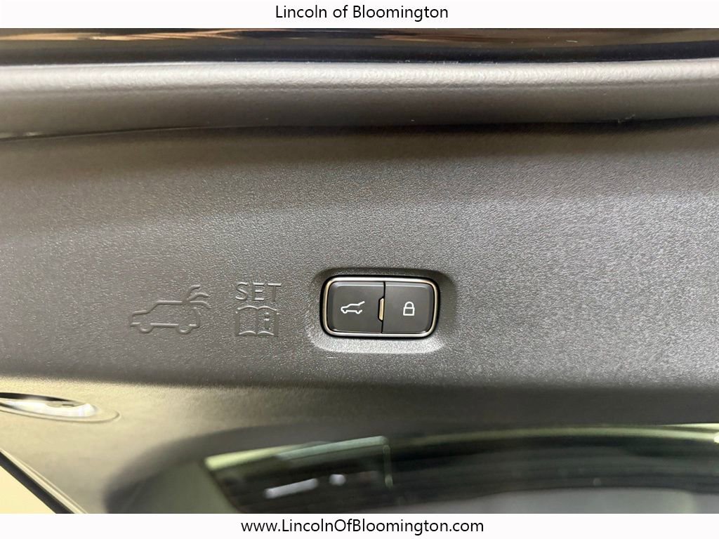 Used 2025 Lincoln Navigator Black Label image 63