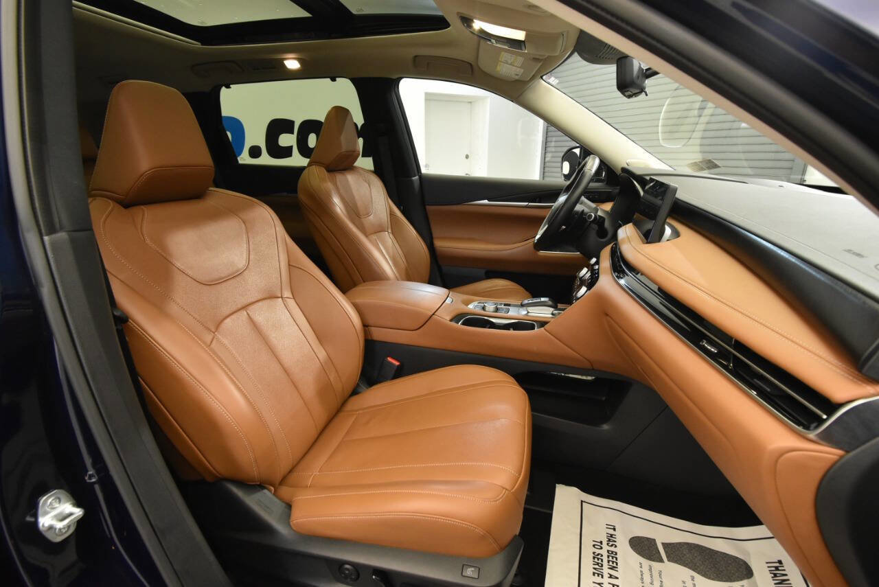 Used 2022 INFINITI QX60 Sensory w/ Vision Package image 16