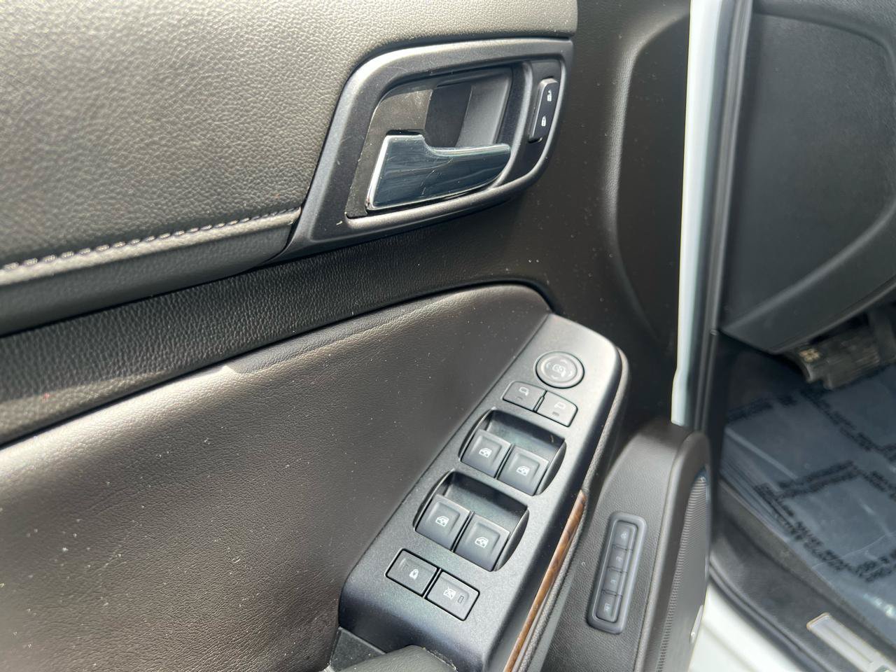 Used 2019 Chevrolet Tahoe LT AWD/4WD image 39