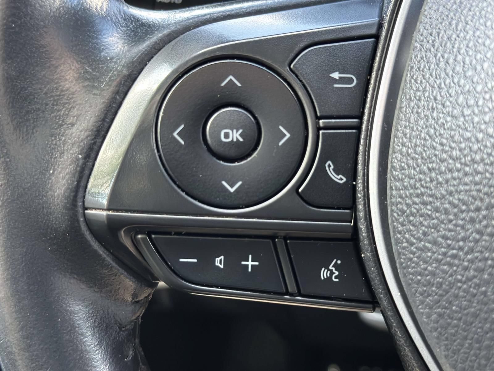 Used 2023 Toyota Corolla Cross LE w/ Moonroof Package AWD/4WD image 14