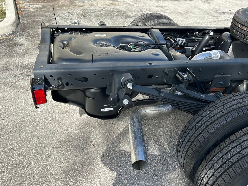 New 2025 RAM 3500 Big Horn image 32