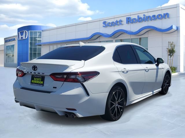 Used 2024 Toyota Camry SE FWD image 4