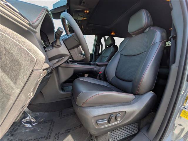 Used 2026 Toyota Sienna XSE AWD/4WD image 14